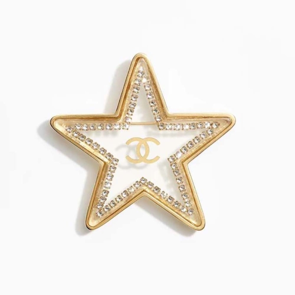Chanel Damenbrosche aus Metallharz und Strasssteinen