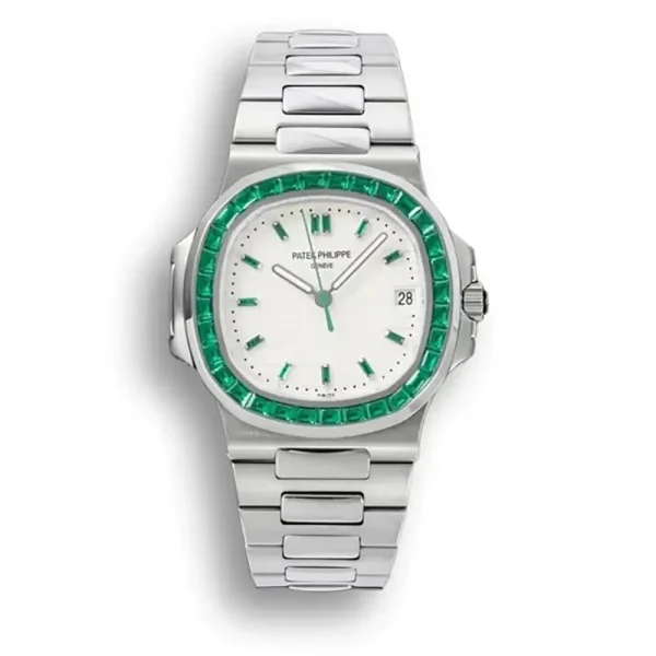 Patek Philippe Men Nautilus 40 mm in Stainless Steel White Dial